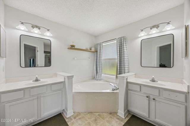 1362 HADEN Lane, Jacksonville, FL 32218