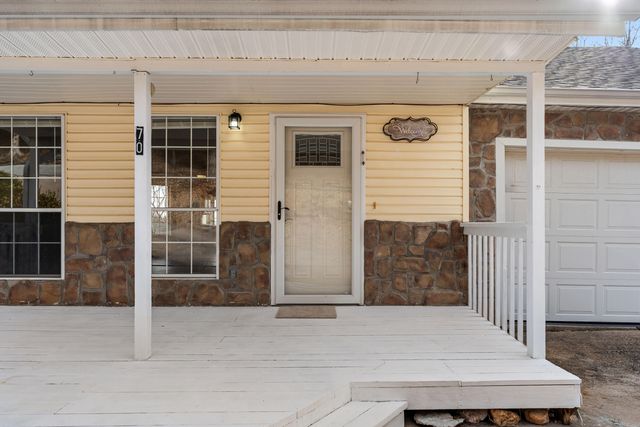 70 Campfire Drive, Branson West, MO 65737