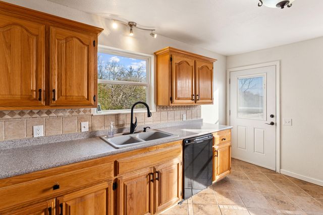 70 Campfire Drive, Branson West, MO 65737