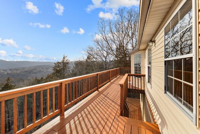 70 Campfire Drive, Branson West, MO 65737