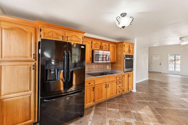 70 Campfire Drive, Branson West, MO 65737