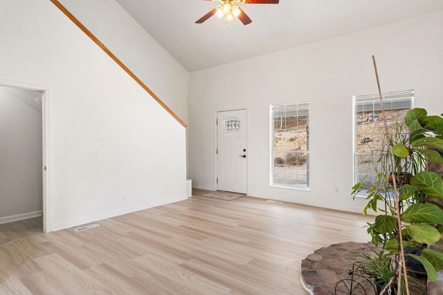 70 Campfire Drive, Branson West, MO 65737