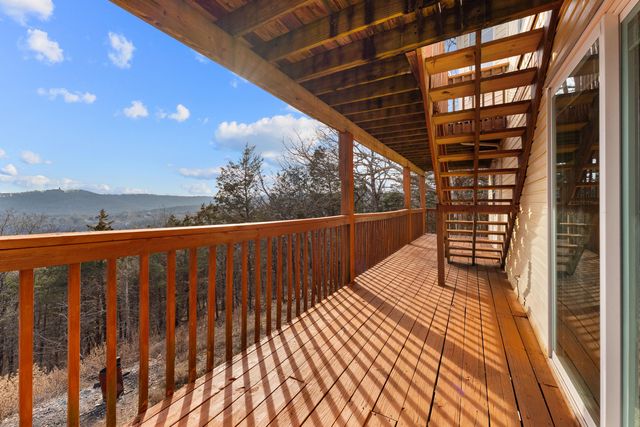 70 Campfire Drive, Branson West, MO 65737