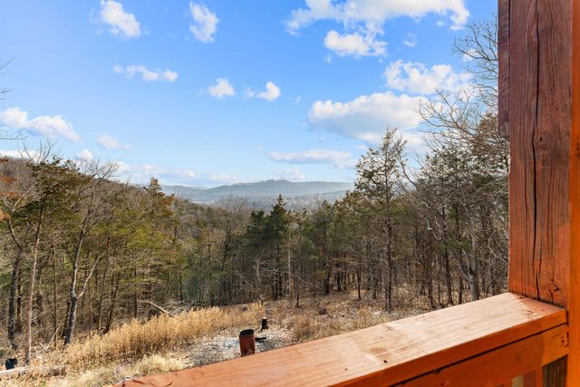 70 Campfire Drive, Branson West, MO 65737