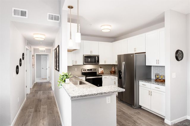 15700 E Jamison Drive 8-305, Englewood, CO 80112