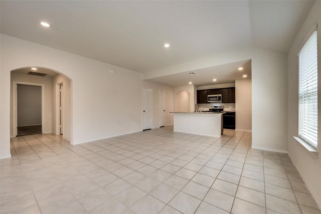 809 Costlow Lane, Fate, TX 75189