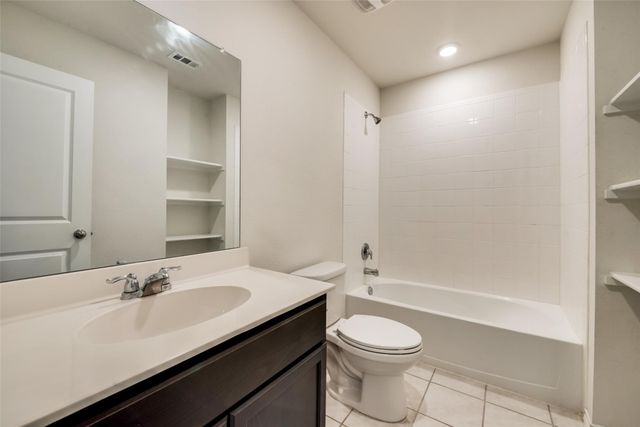 809 Costlow Lane, Fate, TX 75189