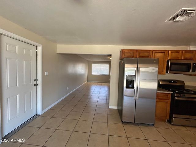 5540 W BERKELEY Road, Phoenix, AZ 85035