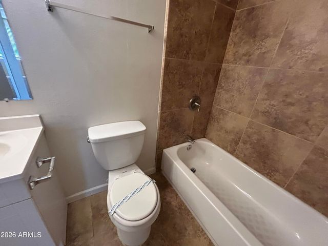 5540 W BERKELEY Road, Phoenix, AZ 85035