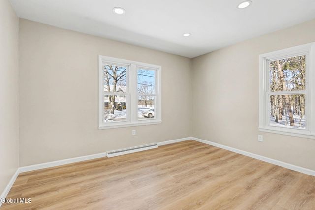 1228 Simons Road, Schodack, NY 12033