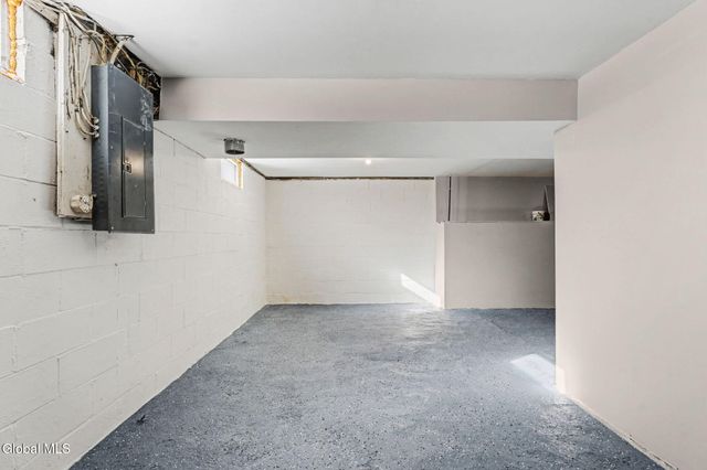 1228 Simons Road, Schodack, NY 12033