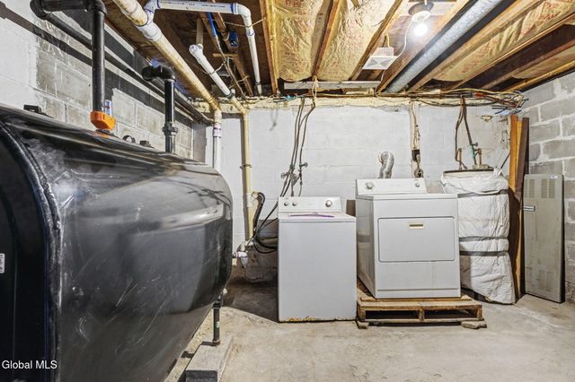 1228 Simons Road, Schodack, NY 12033