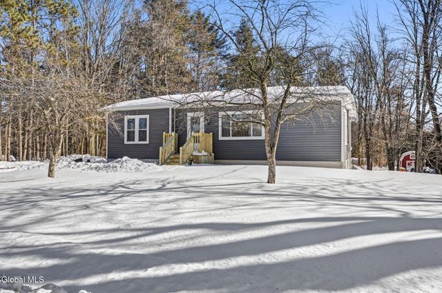 1228 Simons Road, Schodack, NY 12033