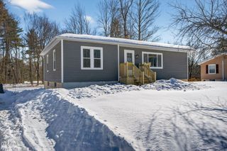 1228 Simons Road, Schodack, NY 12033