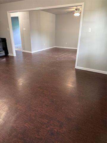 5234 Ripplebrook Drive, Houston, TX 77045