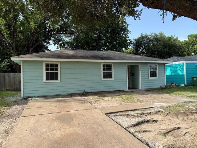 5234 Ripplebrook Drive, Houston, TX 77045