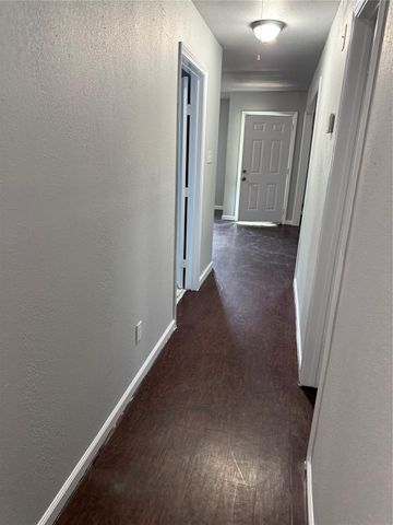 5234 Ripplebrook Drive, Houston, TX 77045