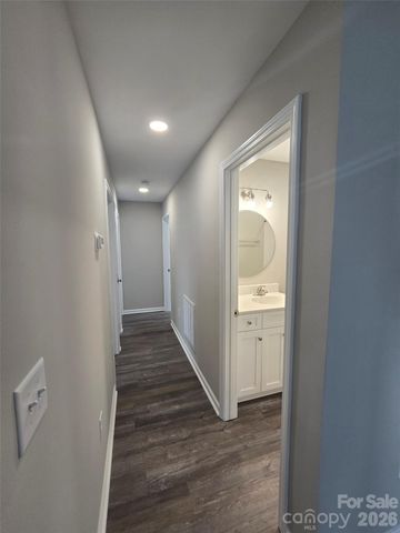 209 W Roswell Street, Troy, NC 27371