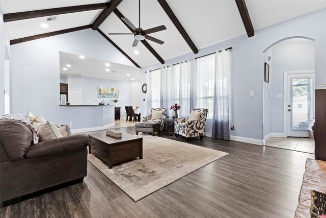 194 John Rockett Lane, Palmer, TX 75152