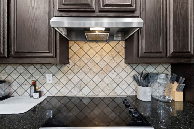 194 John Rockett Lane, Palmer, TX 75152