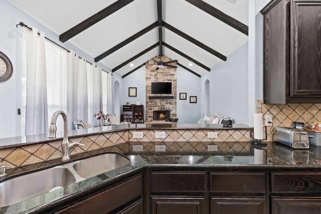 194 John Rockett Lane, Palmer, TX 75152