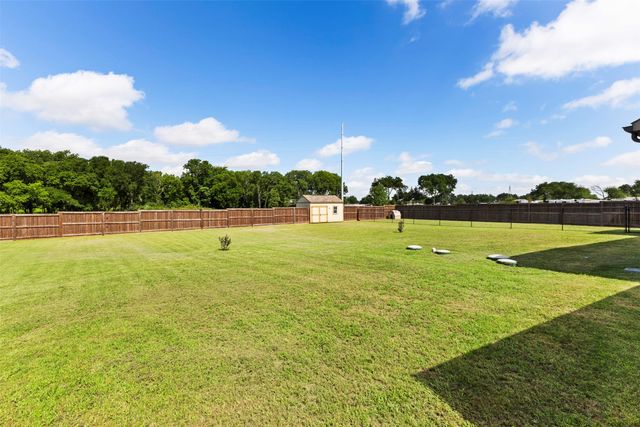 194 John Rockett Lane, Palmer, TX 75152