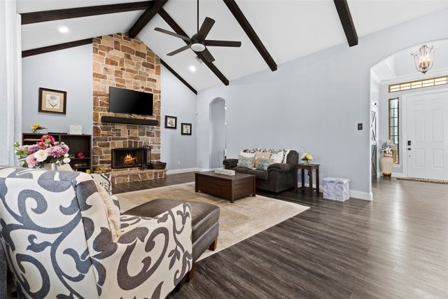 194 John Rockett Lane, Palmer, TX 75152