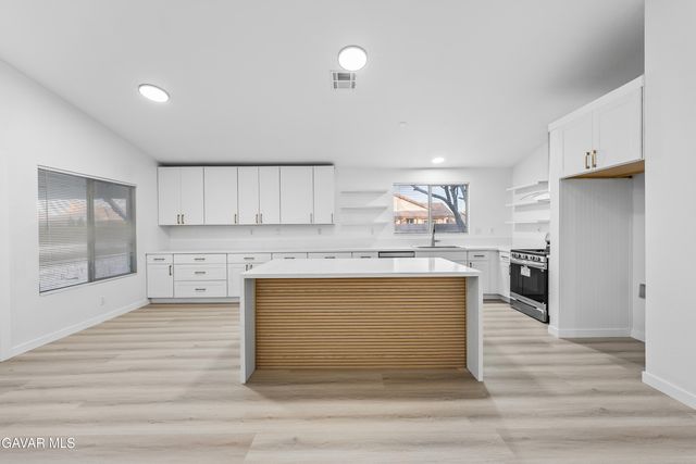 3801 Arbor Avenue, Rosamond, CA 93560