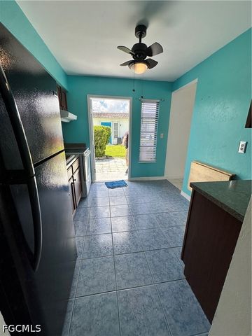 10 Tangerine CT, Lehigh Acres, FL 33936