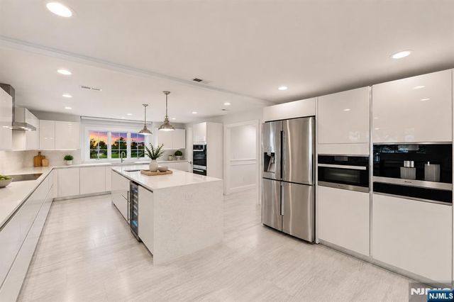 108 Briarwood Avenue, Norwood, NJ 07648