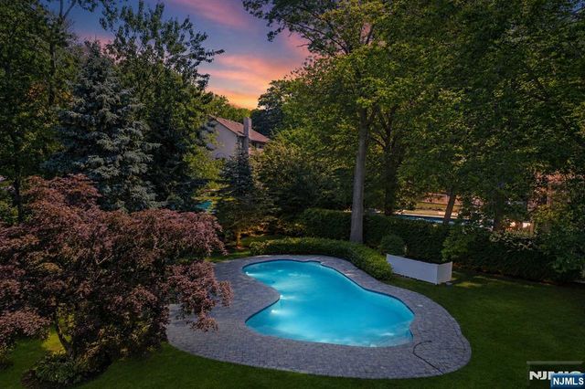 108 Briarwood Avenue, Norwood, NJ 07648