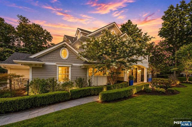 108 Briarwood Avenue, Norwood, NJ 07648