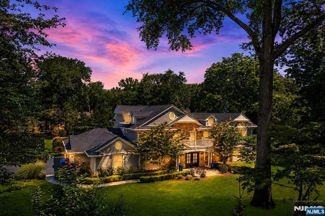 108 Briarwood Avenue, Norwood, NJ 07648
