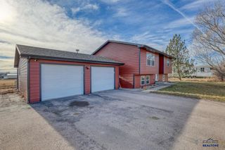 529 BLUEBIRD DR, Box Elder, SD 57719