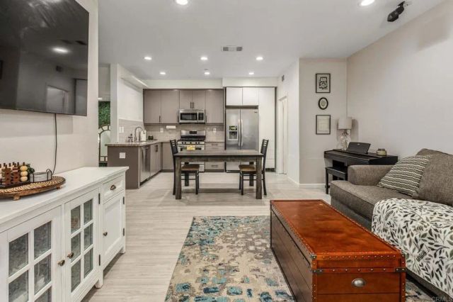 2241 Indus Way, San Marcos, CA 92078