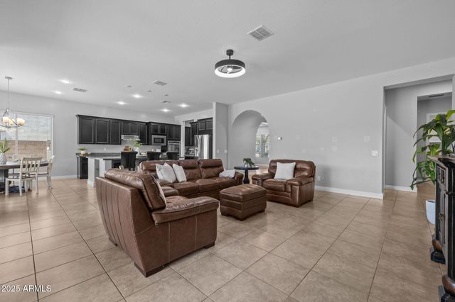 10535 E DIFFRACTION Avenue, Mesa, AZ 85212