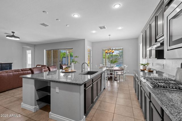 10535 E DIFFRACTION Avenue, Mesa, AZ 85212