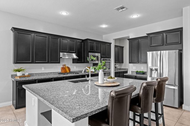 10535 E DIFFRACTION Avenue, Mesa, AZ 85212