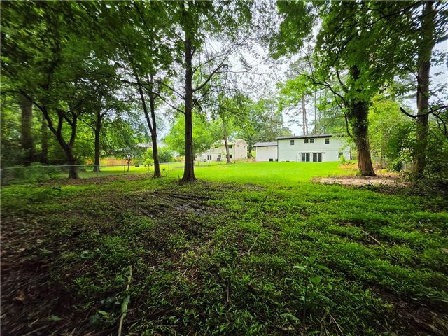 3833 Leander Court, Tucker, GA 30084