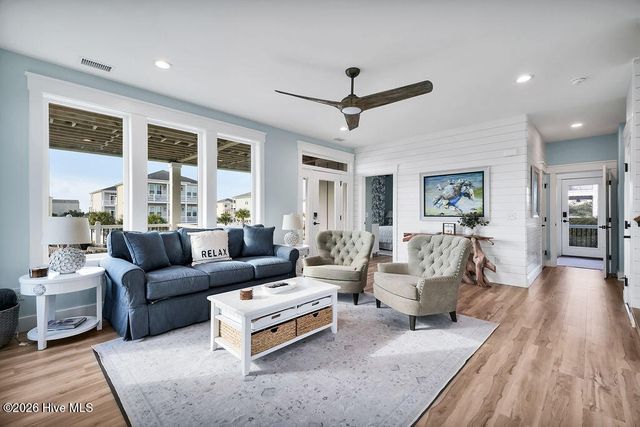 413 E Fourth Street, Ocean Isle Beach, NC 28469