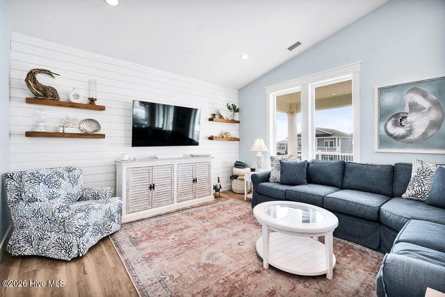 413 E Fourth Street, Ocean Isle Beach, NC 28469