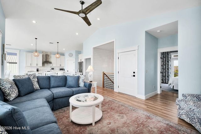 413 E Fourth Street, Ocean Isle Beach, NC 28469