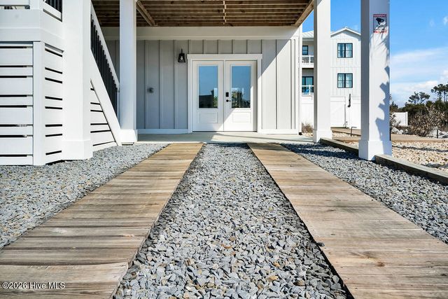 413 E Fourth Street, Ocean Isle Beach, NC 28469