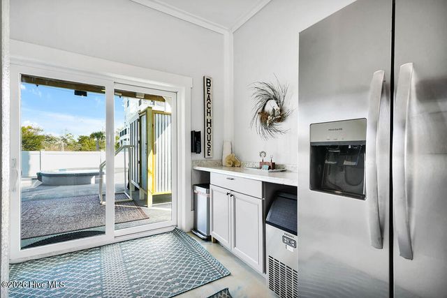 413 E Fourth Street, Ocean Isle Beach, NC 28469