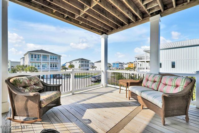 413 E Fourth Street, Ocean Isle Beach, NC 28469