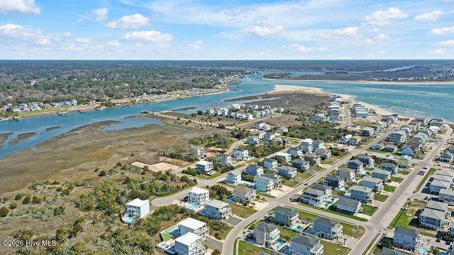 413 E Fourth Street, Ocean Isle Beach, NC 28469