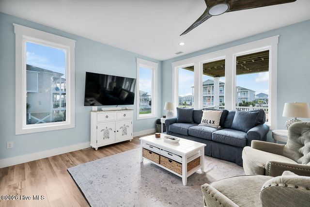 413 E Fourth Street, Ocean Isle Beach, NC 28469