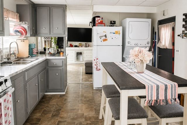1760 Westover Rd 1, Chicopee, MA 01020