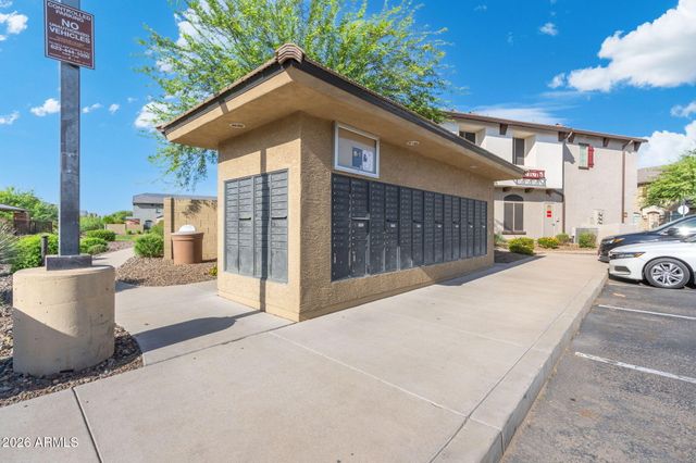 2725 E MINE CREEK Road 2020, Phoenix, AZ 85024
