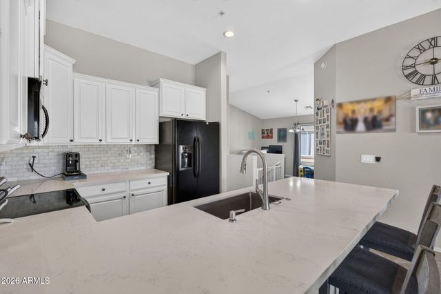 2725 E MINE CREEK Road 2020, Phoenix, AZ 85024